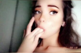 Thumbnail for Littlmisfit Masturbating At A Party Video Leaked